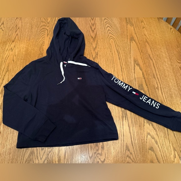 Tommy Hilfiger Tops - Tommy Hilfiger Hoodie